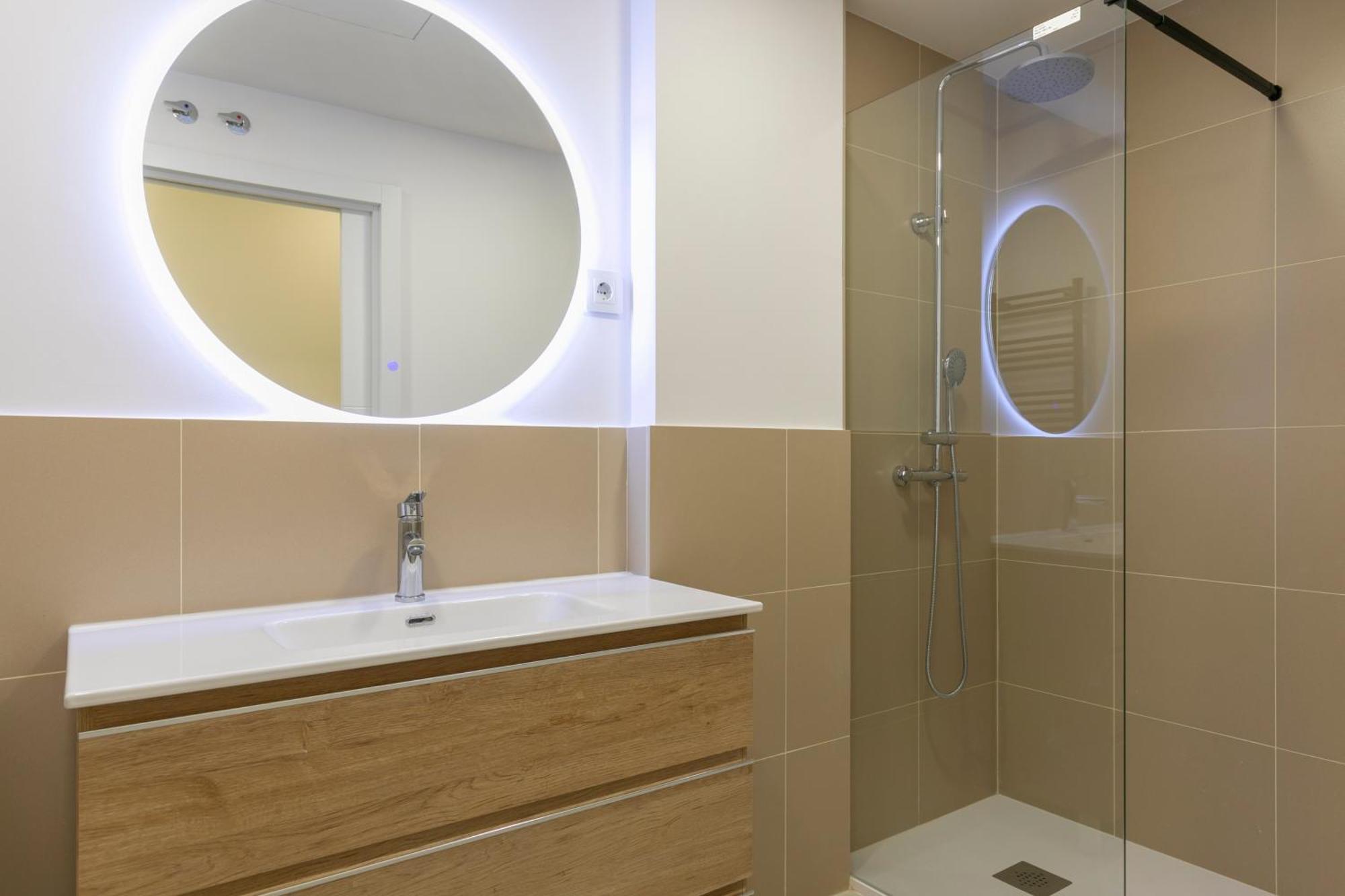 Homeabout Smart Rooms Bravo Murillo - Sin Recepcion Madrid Eksteriør bilde